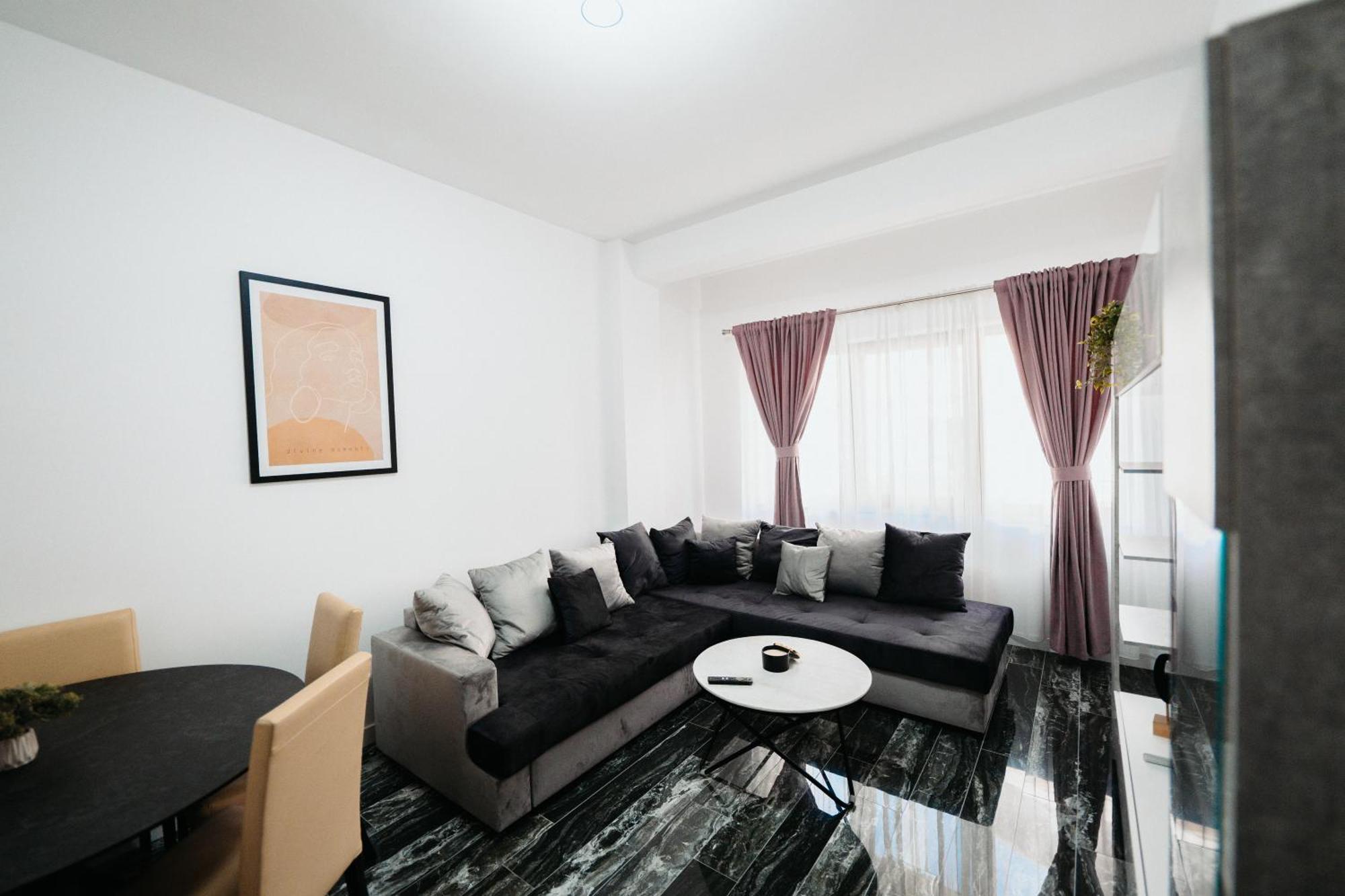 Luxury Cozy Apartments Suceava Bagian luar foto