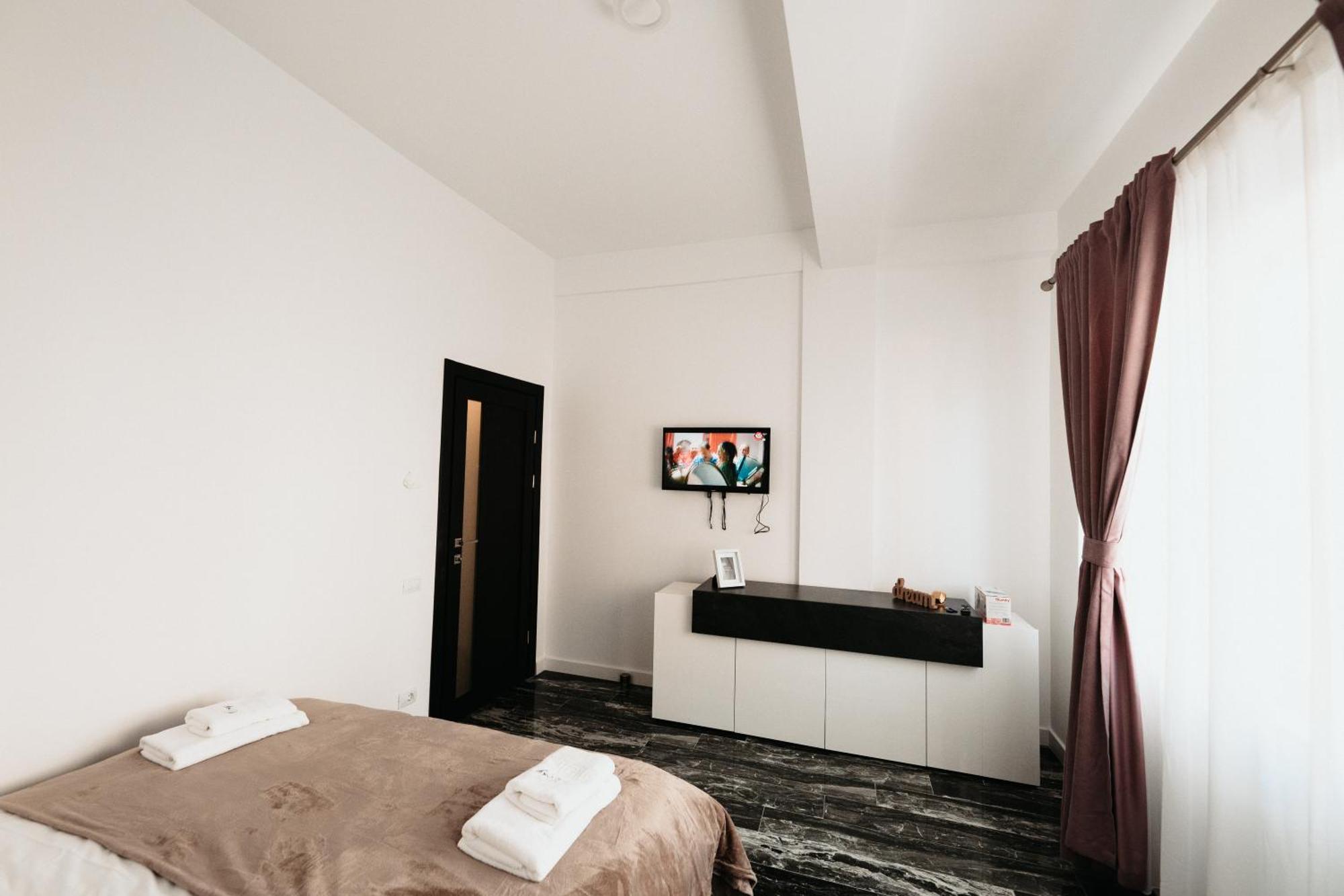 Luxury Cozy Apartments Suceava Bagian luar foto