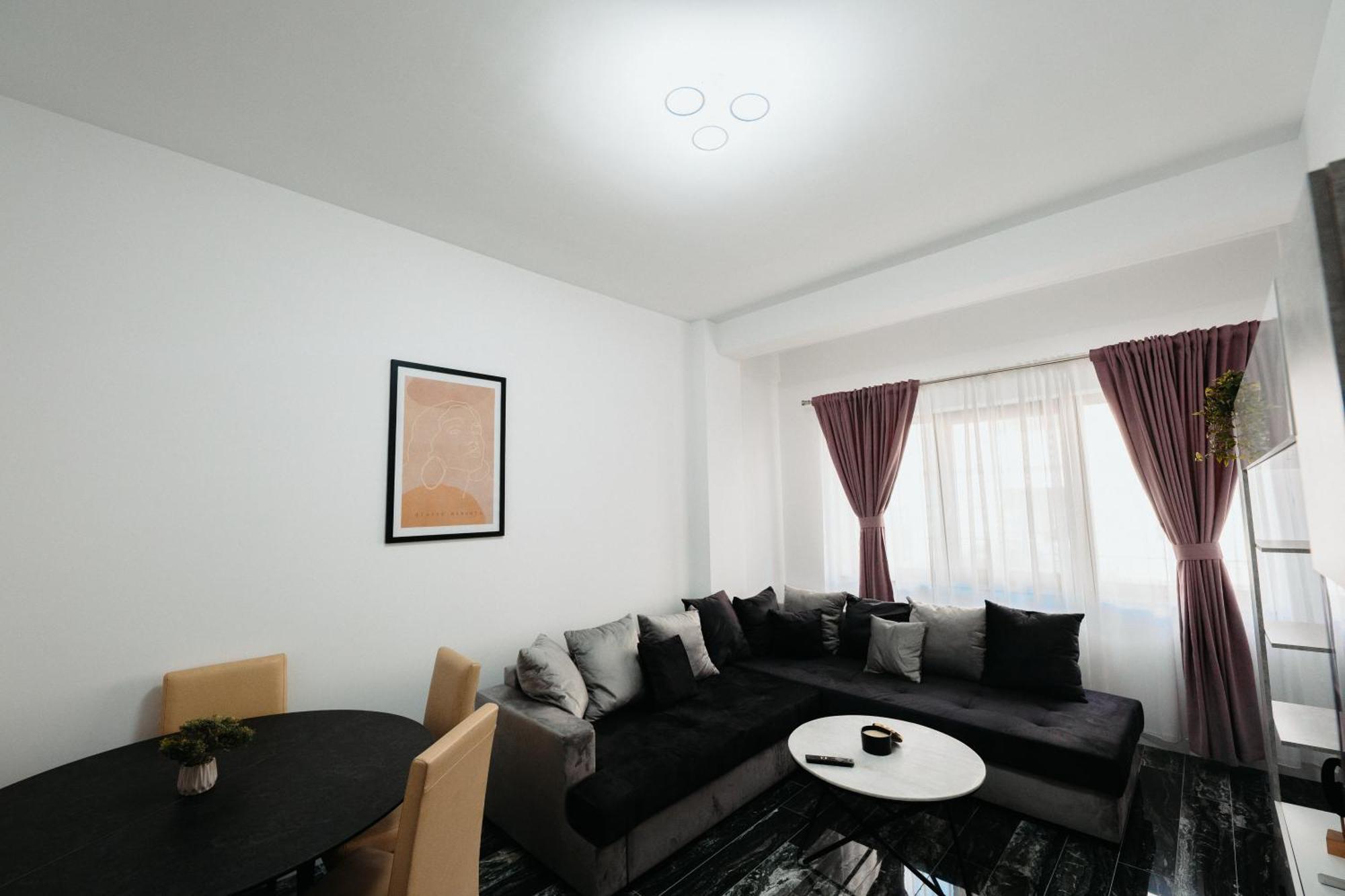 Luxury Cozy Apartments Suceava Bagian luar foto