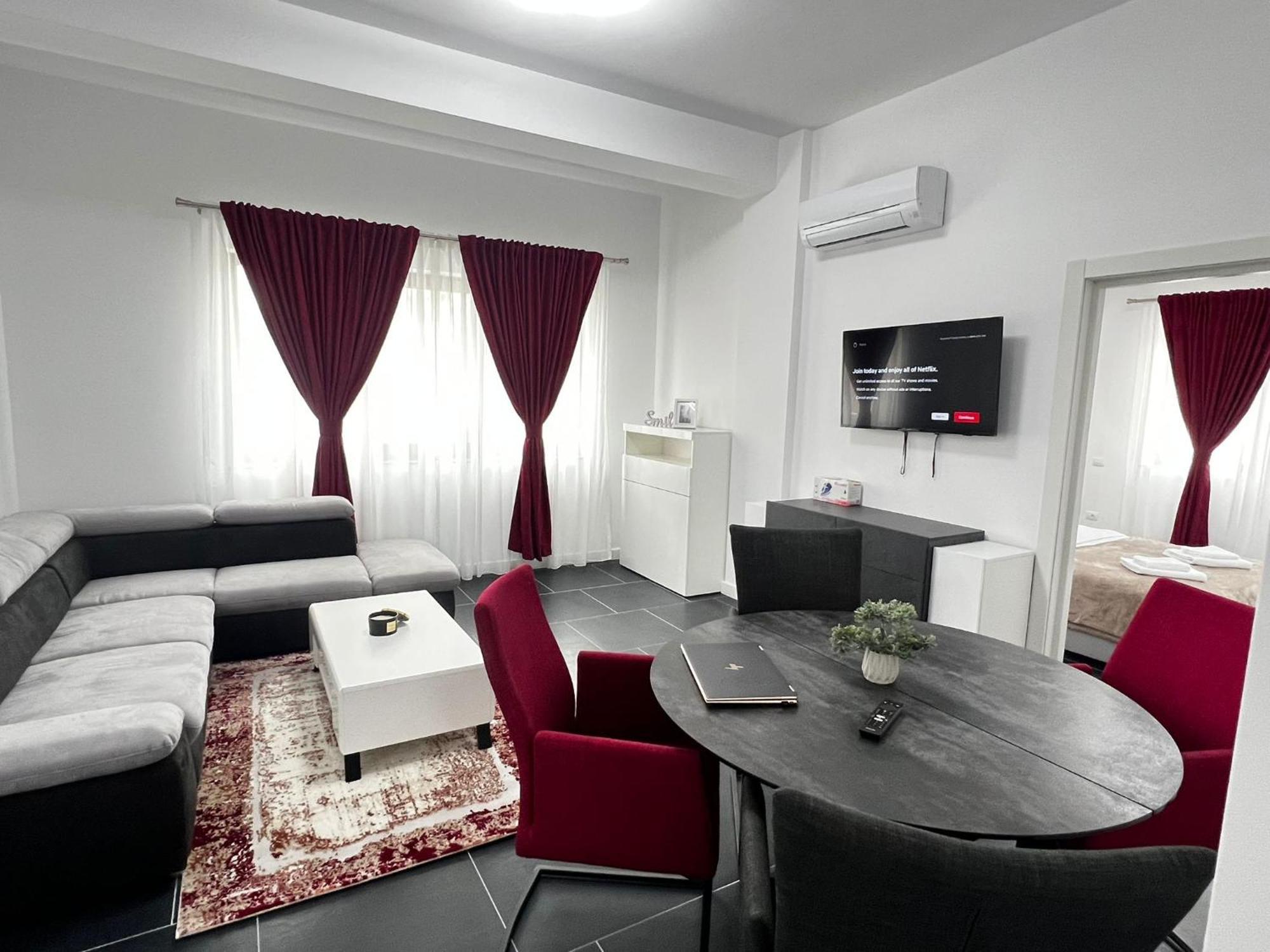 Luxury Cozy Apartments Suceava Bagian luar foto